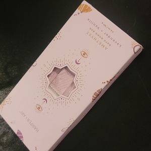 Handmade Cruelty Free Amethyst Bath Bomb Bar (Lavendar & Vanilla Scented)